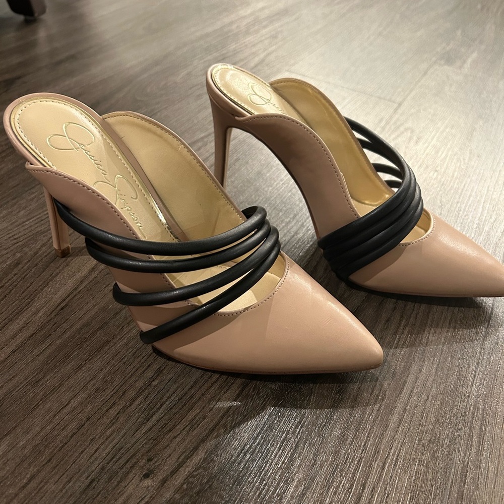 Hadriena mule Jessica Simpson size 7 NWOB